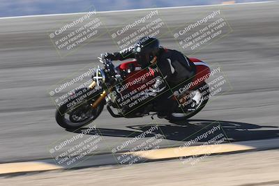 media/Oct-13-2025-Moto Forza (Mon) [[a66d839500]]/3-B Group/Session 2 (Bowl)/